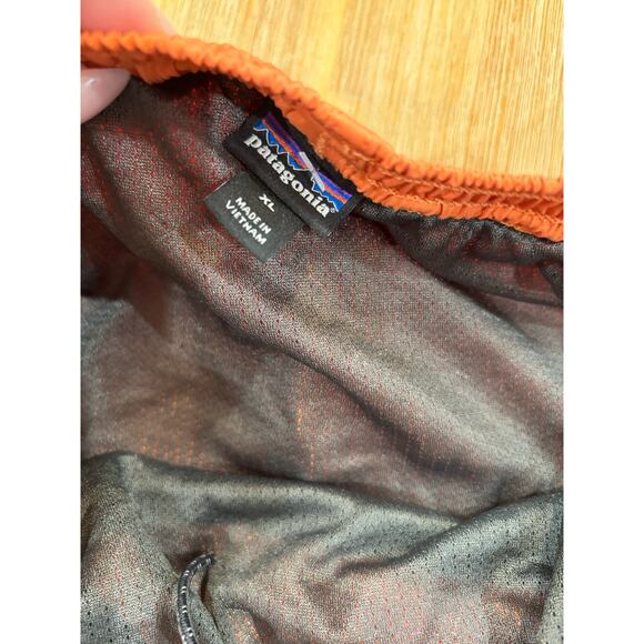 Patagonia Mens Shorts with Liner - Size XL - Picture 4 of 4